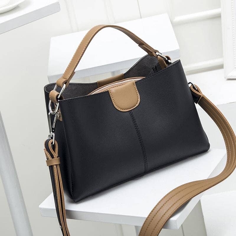 Bolsa Feminina Clash de Couro