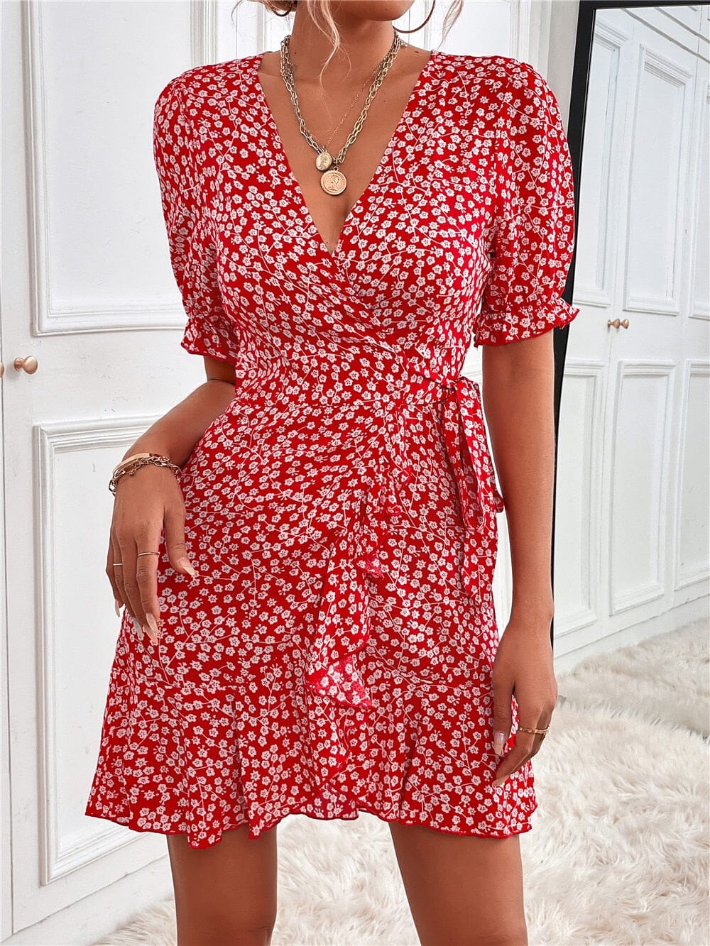 Vestido Curto Estampa Floral Amélia