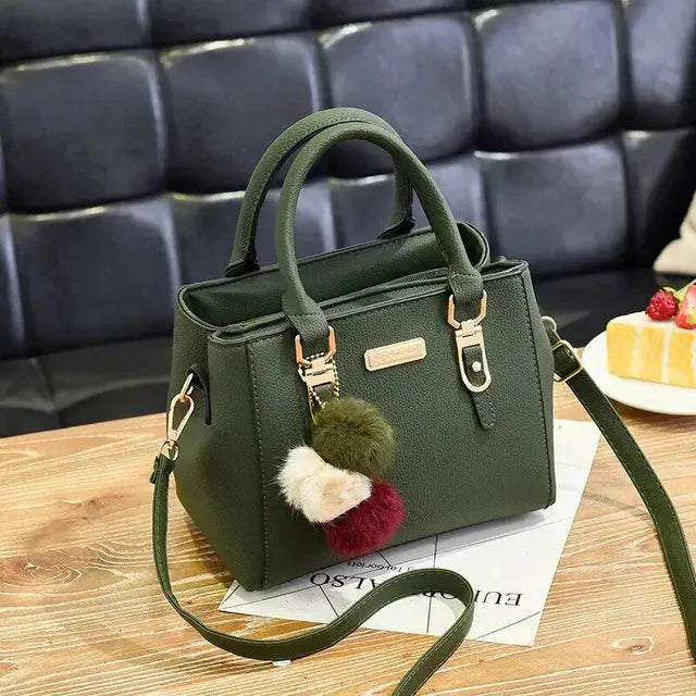 Bolsa Feminina de Couro Tassel