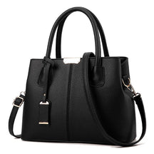 Bolsa Feminina de Ombro em Couro - Fabrine