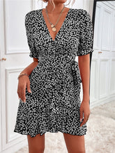 Vestido Curto Estampa Floral Amélia