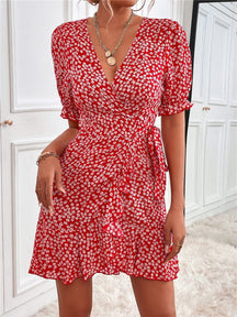 Vestido Curto Estampa Floral Amélia